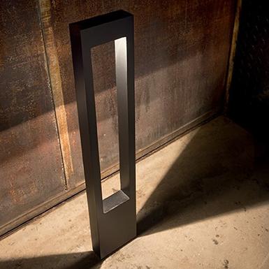 Borne extérieure contemporaine Ideal lux Vega Noir Aluminium